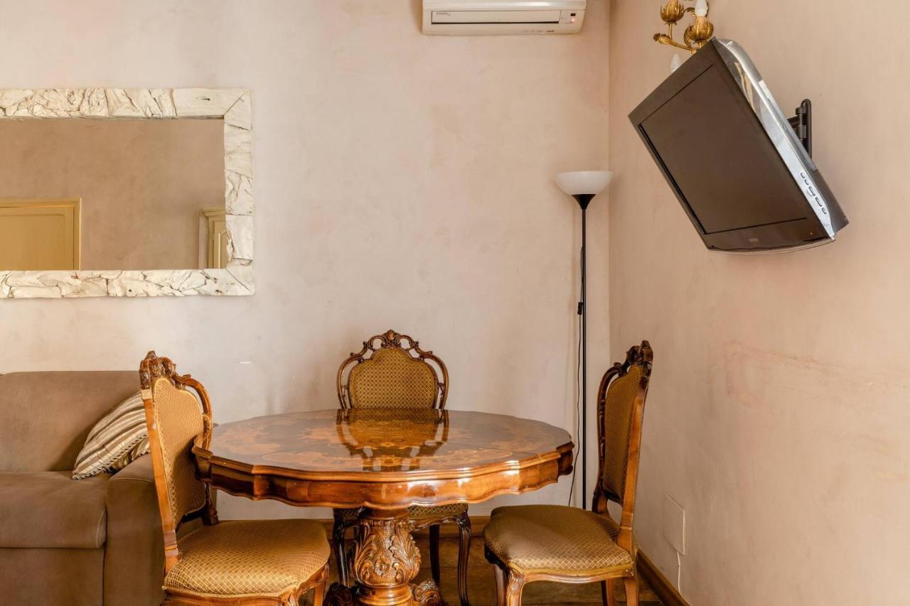 Rome Right In The Ancient Historical Center Two Bedrooms Two Bath, Up To 6 Pax Exterior foto
