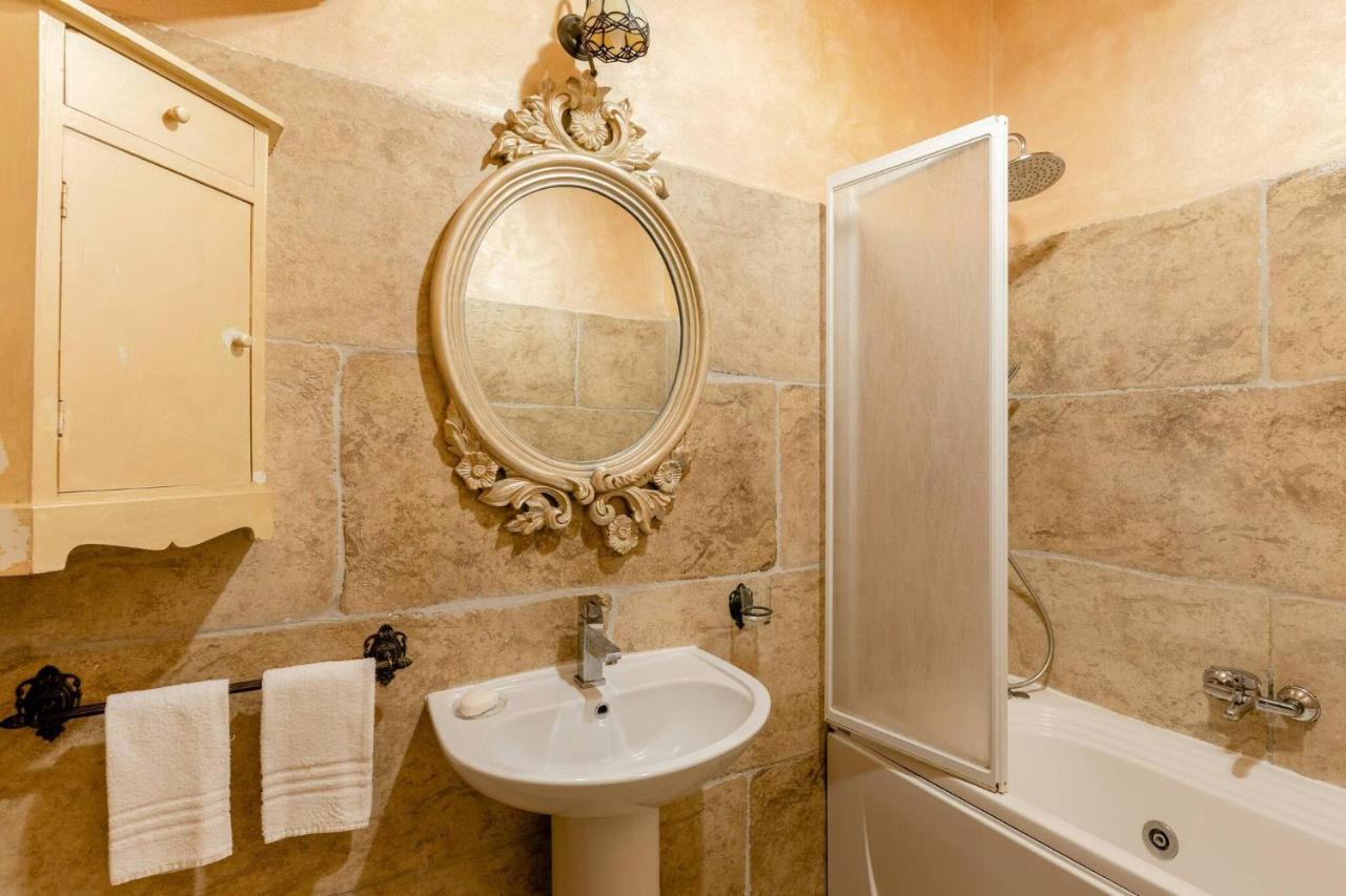 Rome Right In The Ancient Historical Center Two Bedrooms Two Bath, Up To 6 Pax Exterior foto